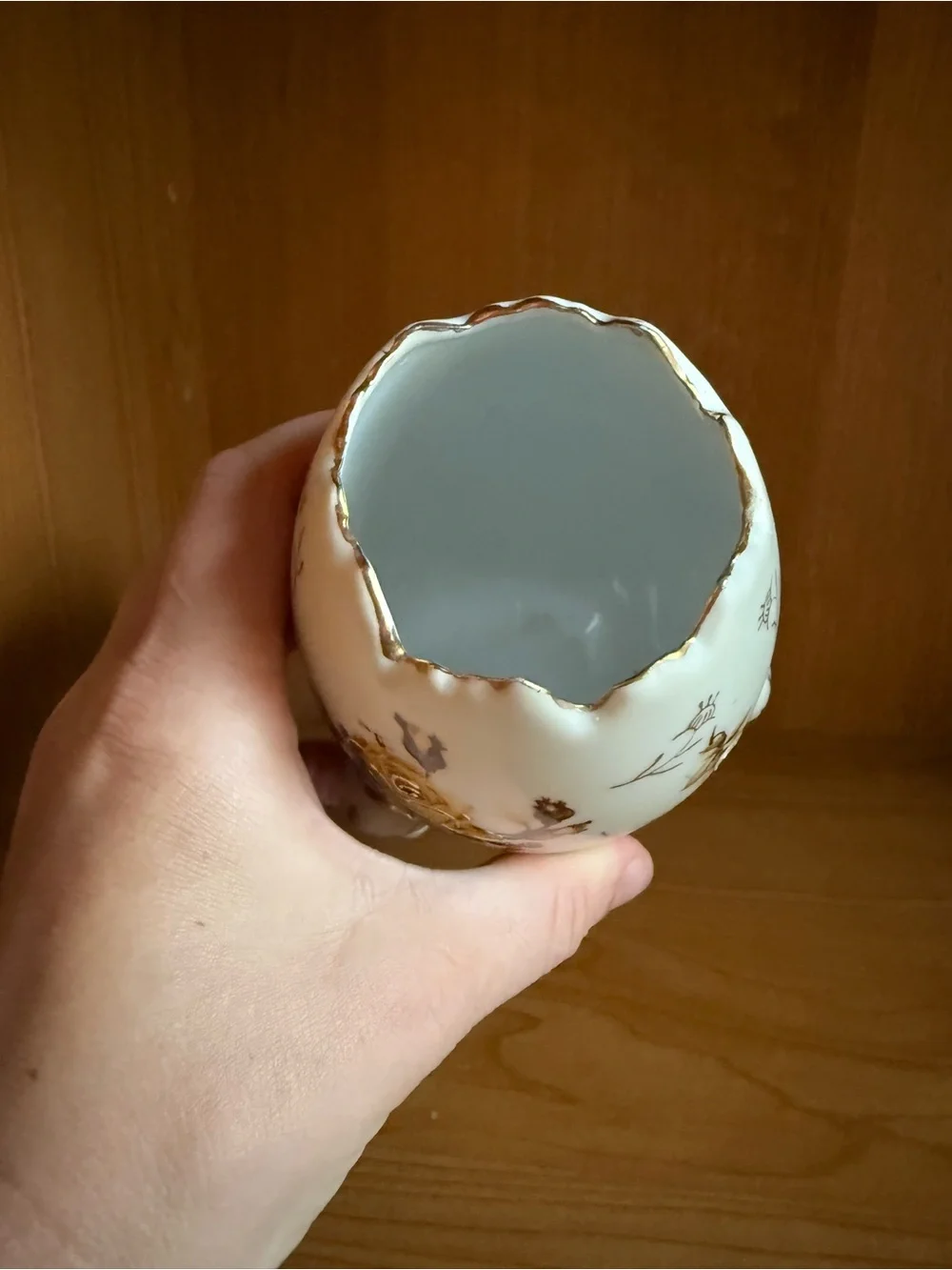 Vintage Napcoware‎ Porcelain Vase with Gold Rose Motif, cracked egg shape